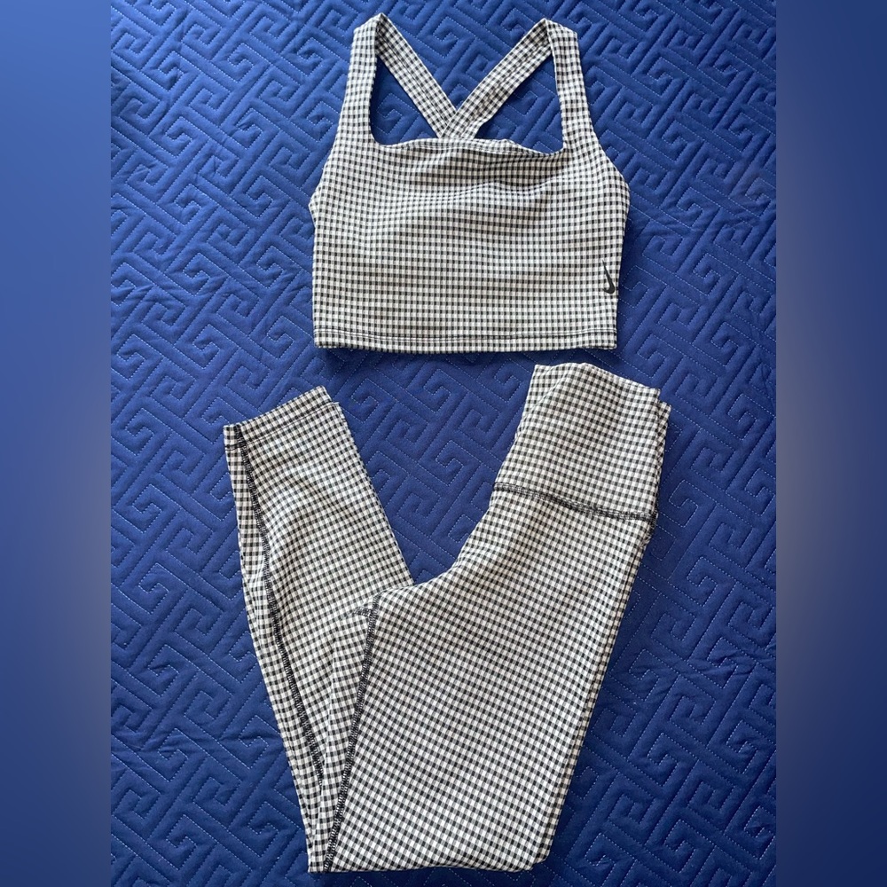 XS Nike Dri-fit leggings and top